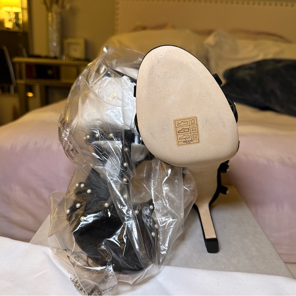 Jimmy Choo Beverly 100 Heel - Picture 4 of 6